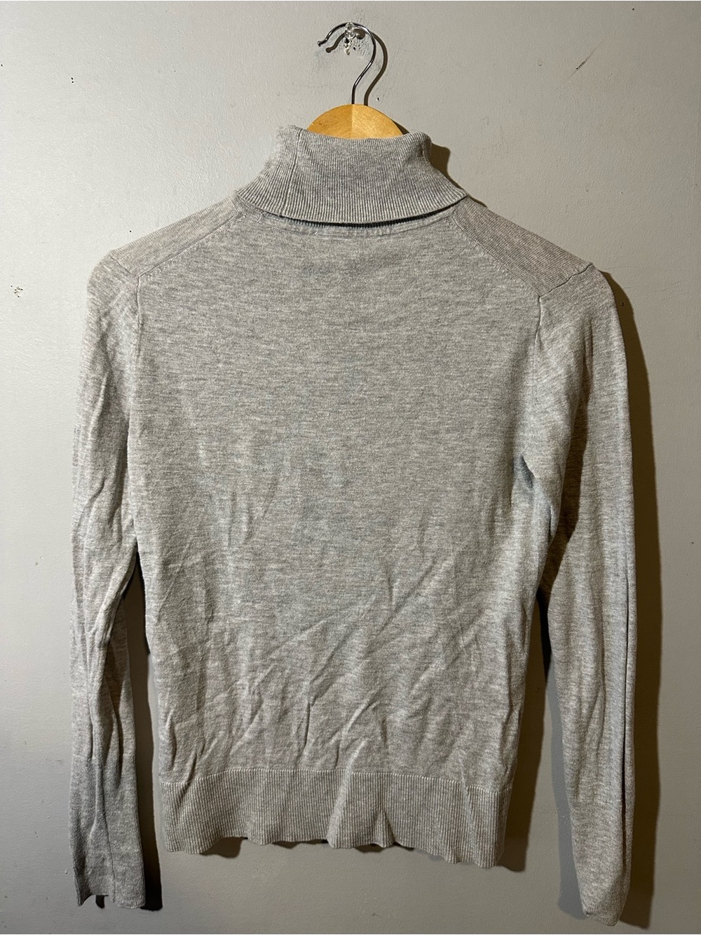 1.STATE Gray Turtleneck Cutout Lightweight Knit Sweater - Picture 4 of 6